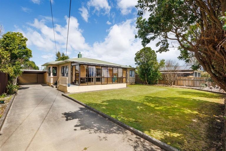 Photo of property in 2 Oaklea Avenue, Marton, 4710