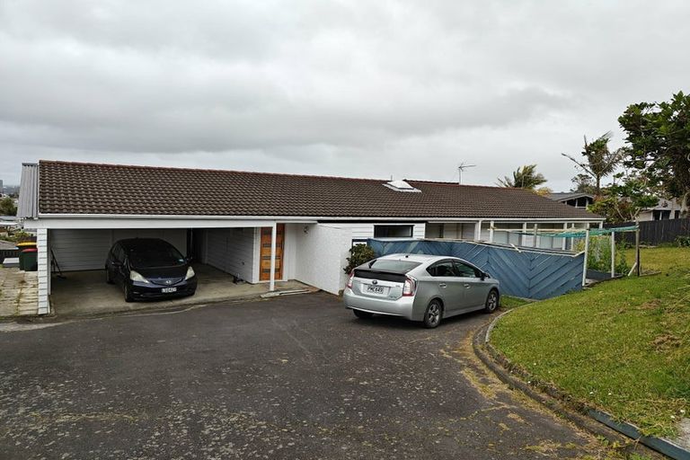 Photo of property in 52 Grenada Avenue, Forrest Hill, Auckland, 0620