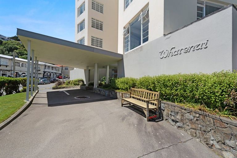 Photo of property in Wharenui Apartments, 274 Oriental Parade, Oriental Bay, Wellington, 6011