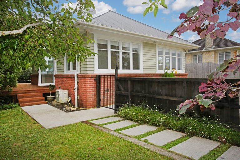 Photo of property in 38 Gibson Road, Tuakau, 2121