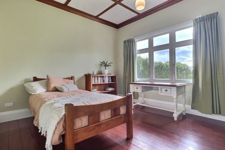 Photo of property in 14 Russell Street, Otane, 4202