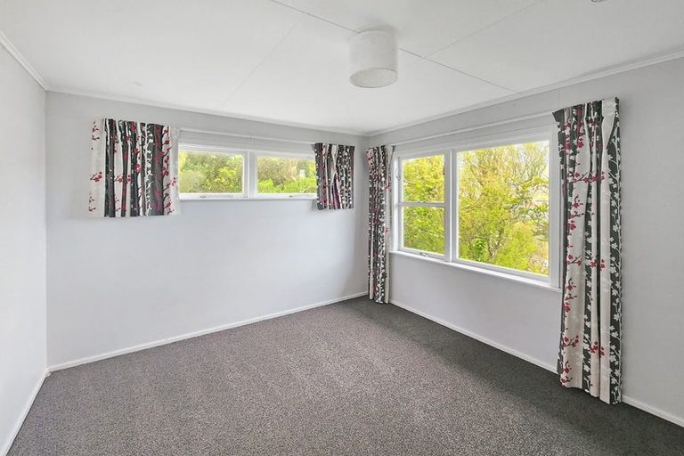 Photo of property in 34 Sheridan Terrace, Johnsonville, Wellington, 6037