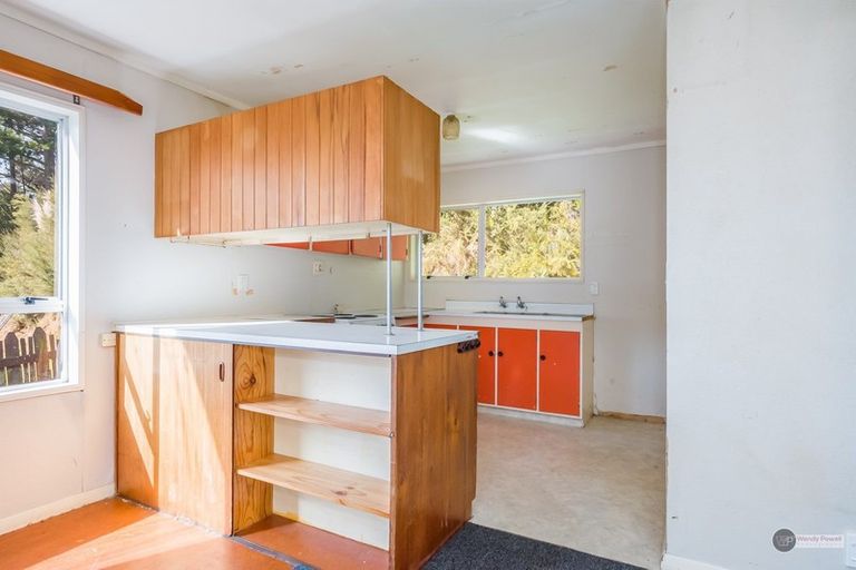 Photo of property in 2/22 Shackleton Grove, Stokes Valley, Lower Hutt, 5019