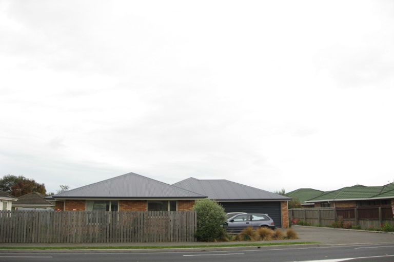 Photo of property in 21 Curletts Road, Sockburn, Christchurch, 8042