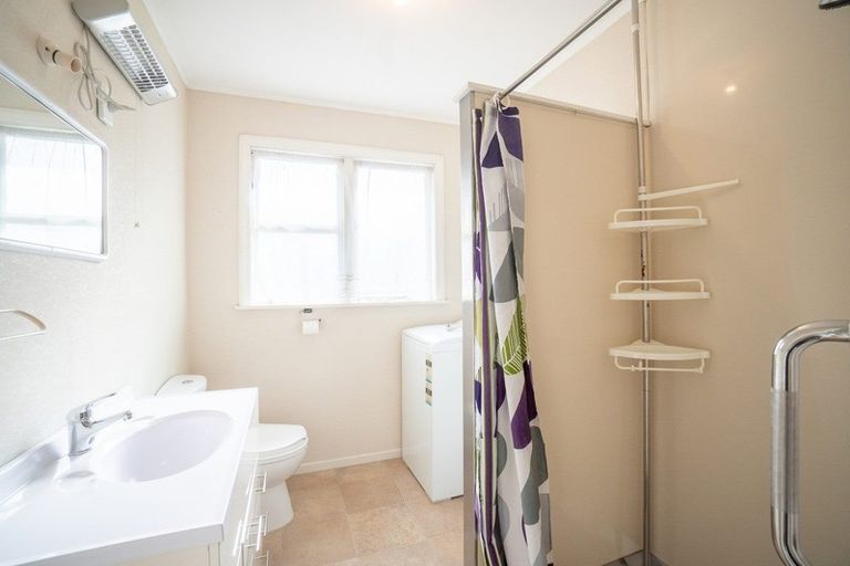 Photo of property in 15 Kiwi Court, Roslyn, Palmerston North, 4414