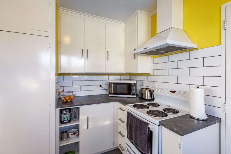 Photo of property in 2 Dale Crescent, East Gore, Gore, 9710