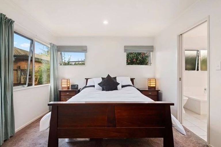 Photo of property in 492b Hibiscus Coast Highway, Orewa, 0931