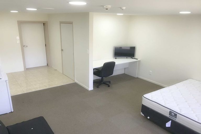 Photo of property in 2 Greensboro Street, Hamilton East, Hamilton, 3216