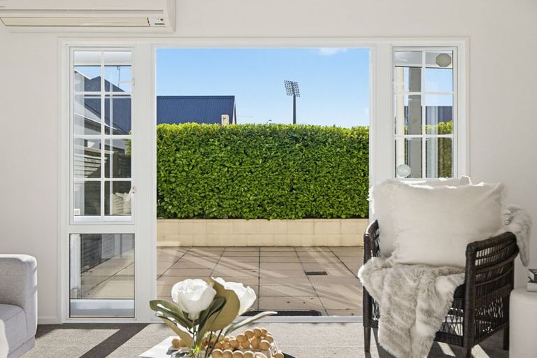 Photo of property in 4/55 Parade Court, Addington, Christchurch, 8024