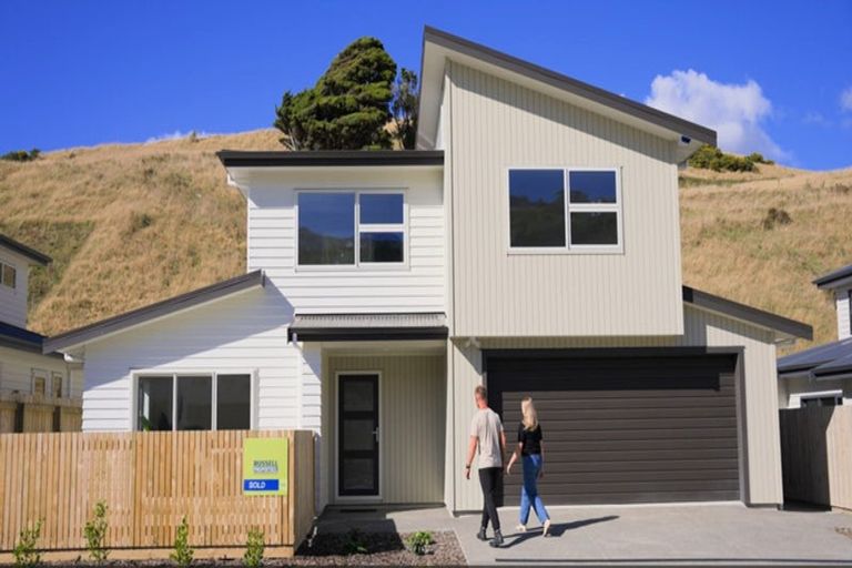 Photo of property in 60 Rochdale Drive, Churton Park, Wellington, 6037