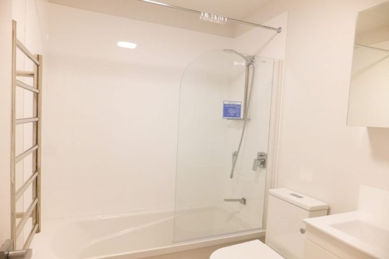 Photo of property in Vedado Apartments, 107/41u Hopper Street, Mount Cook, Wellington, 6011