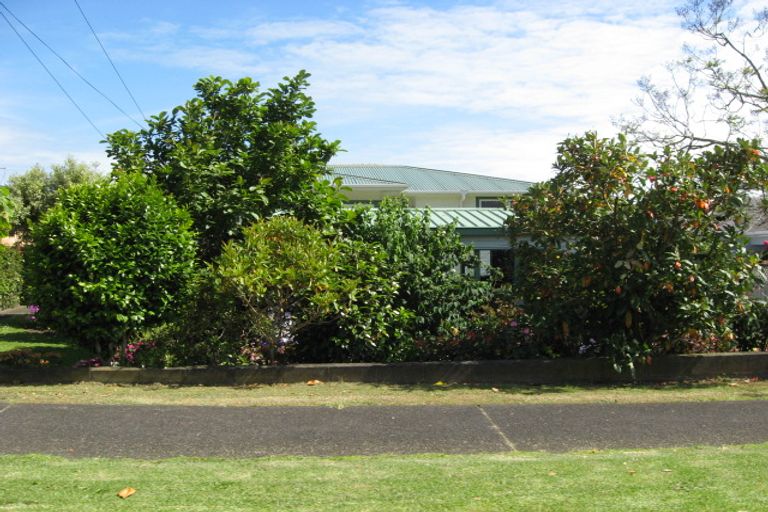 Photo of property in 1/23 Miro Road, Mangere Bridge, Auckland, 2022