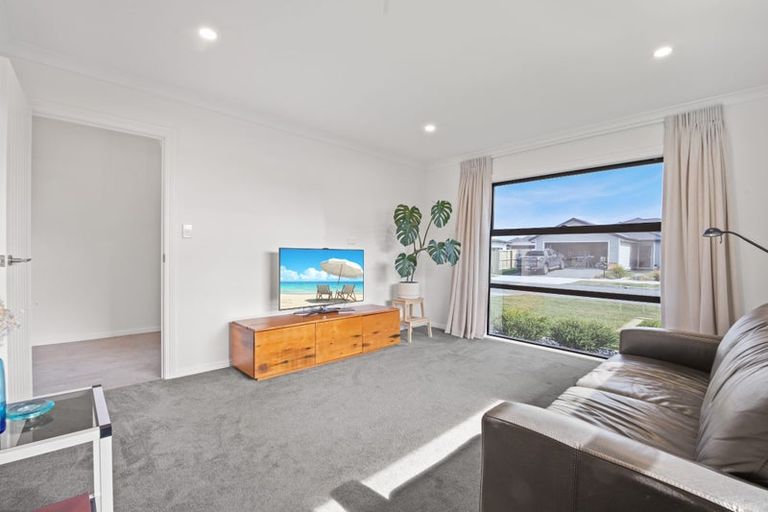 Photo of property in 19 Hickmott Street, Rangiora, 7400