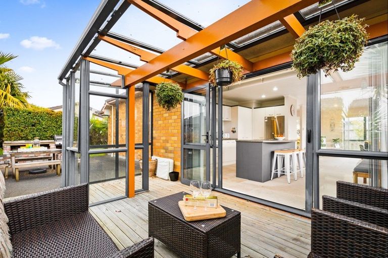 Photo of property in 8 Russett Grove, Henderson, Auckland, 0612