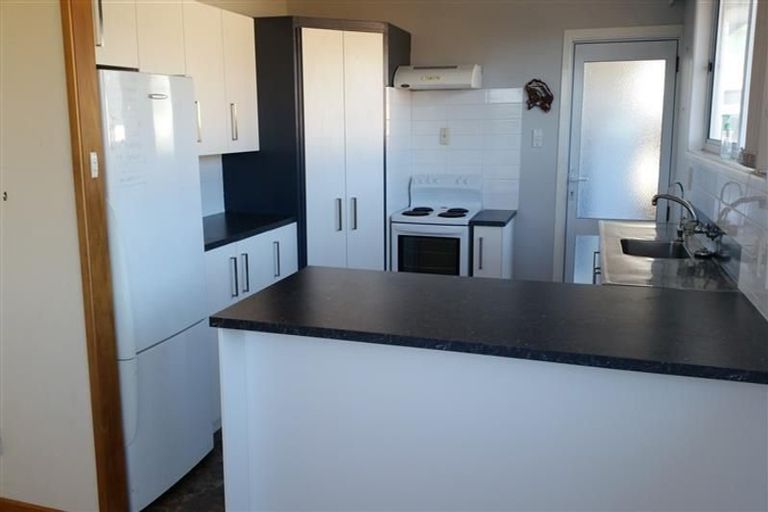 Photo of property in 15 Manu Crescent, Upper Vogeltown, New Plymouth, 4310