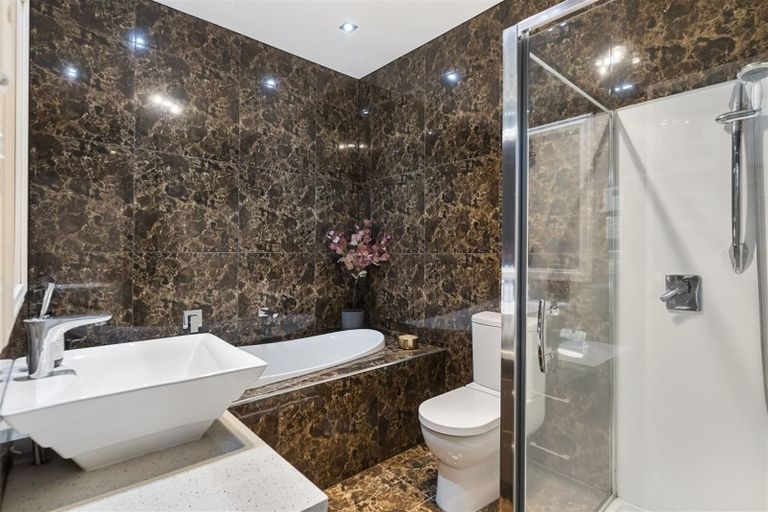Photo of property in 180c Greenhithe Road, Greenhithe, Auckland, 0632