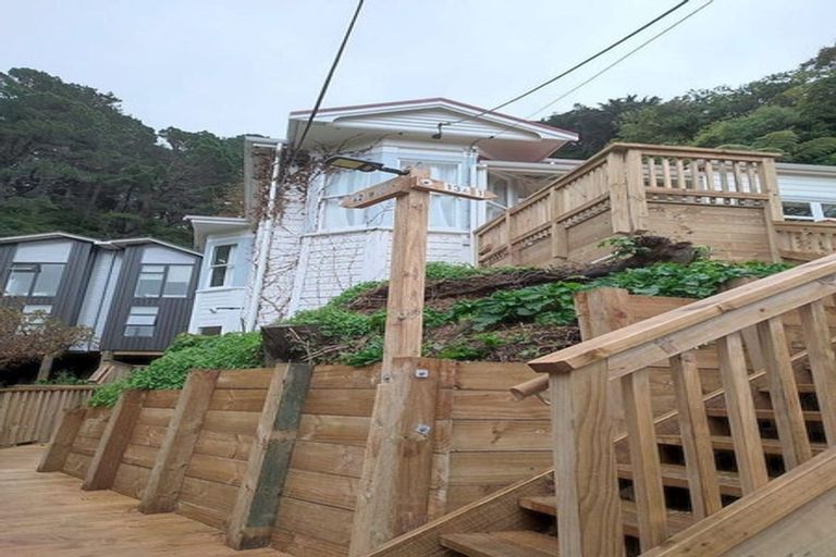 Photo of property in 13a Adams Terrace, Aro Valley, Wellington, 6021