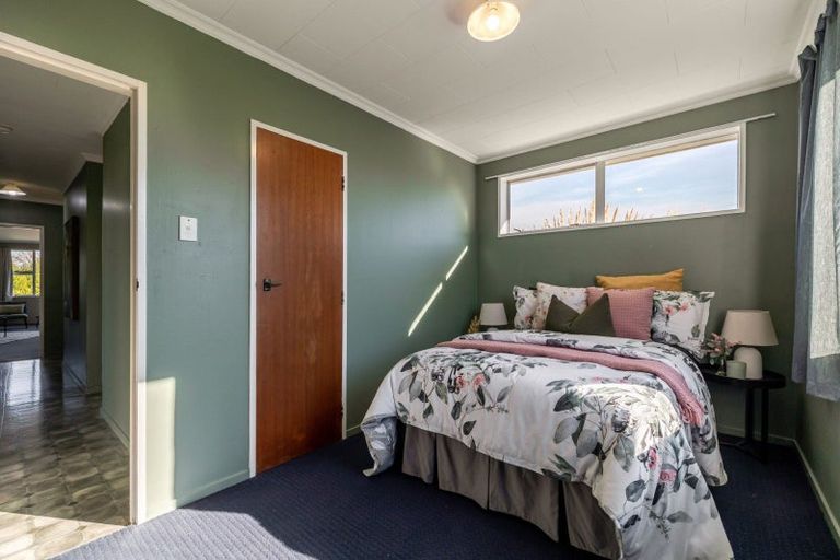 Photo of property in 35 Kimberley Grove, Westbrook, Palmerston North, 4412