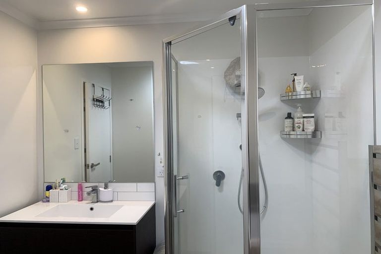 Photo of property in 11/1 Scott Road, Hobsonville, Auckland, 0616