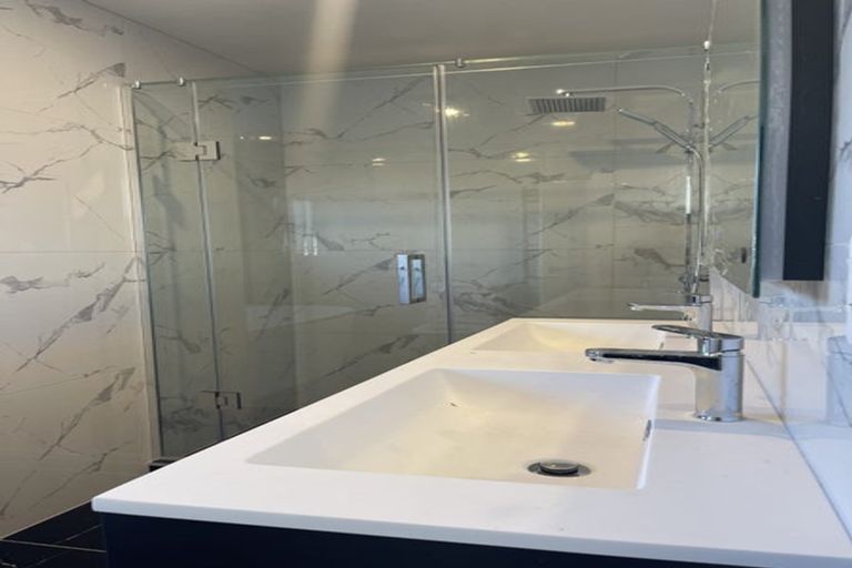 Photo of property in 3 Skanda Crescent, Flat Bush, Auckland, 2019