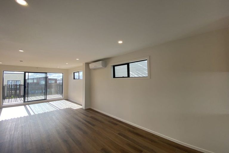 Photo of property in 49 Joshua Carder Drive, Hobsonville, Auckland, 0616
