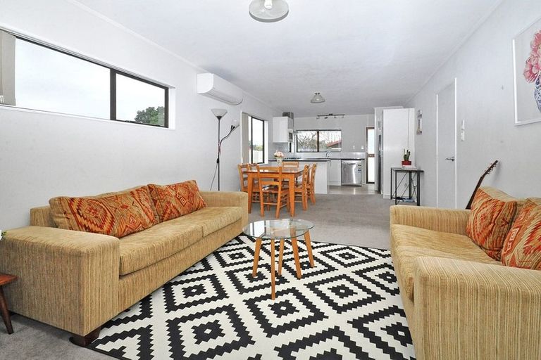 Photo of property in 3/8 Martha Lane, Weymouth, Auckland, 2103
