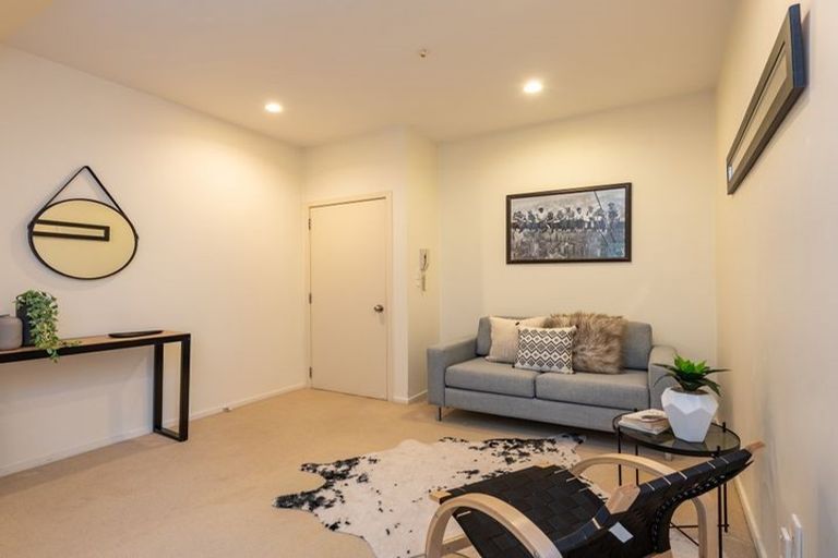 Photo of property in 31 Rugby Street, Mount Cook, Wellington, 6021