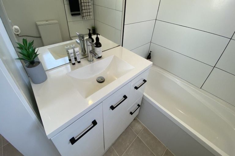 Photo of property in 9b Mallard Drive, Selwyn Heights, Rotorua, 3015