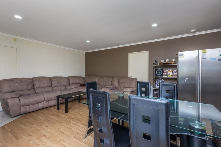 Photo of property in 4 Kalmore Place, Flat Bush, Auckland, 2016
