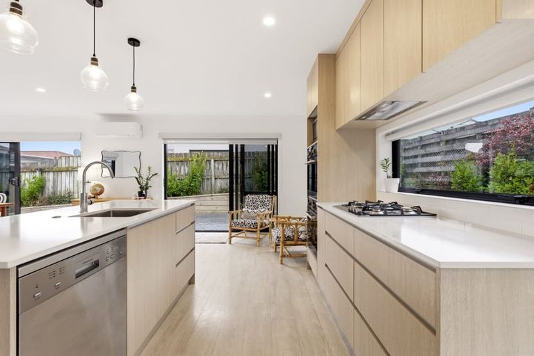 Photo of property in 4c Mere Road, Taupo, 3330