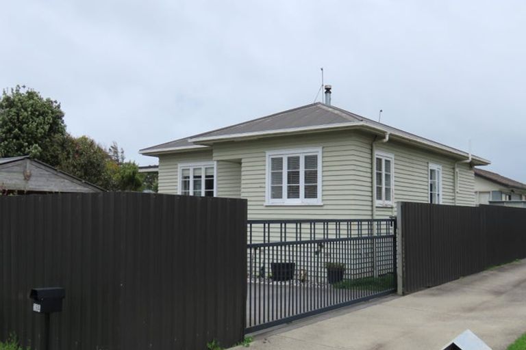 Photo of property in 36 King Street, Waiuku, 2123
