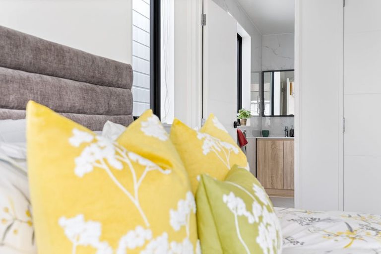 Photo of property in 108d Taikata Road, Te Atatu Peninsula, Auckland, 0610