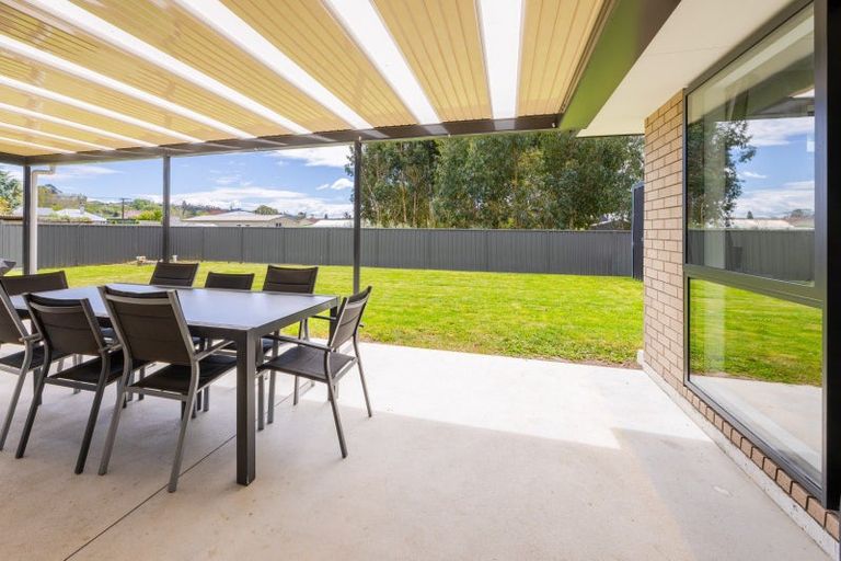 Photo of property in 2 Bibby Street, Waipawa, 4210