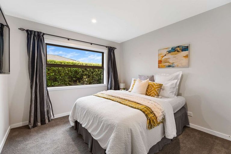 Photo of property in 16 Kilsby Place, Levin, 5510