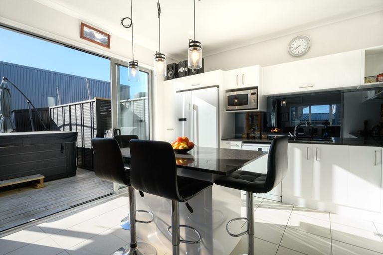 Photo of property in 24 Station Street, Hobsonville, Auckland, 0616
