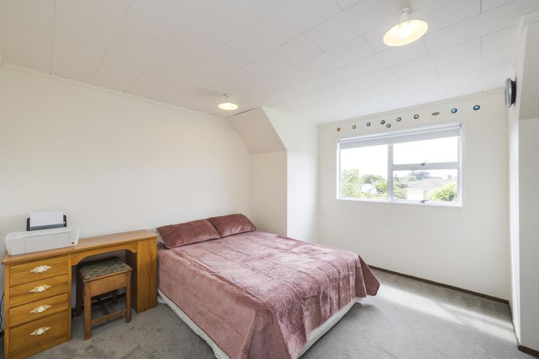 Photo of property in 52 Buick Crescent, Awapuni, Palmerston North, 4412