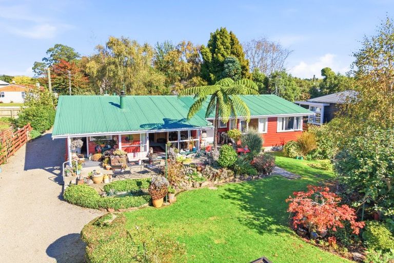 Photo of property in 22 Tararua Street, Pahiatua, 4910