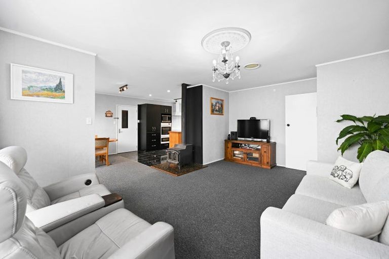 Photo of property in 113 Avalon Drive, Nawton, Hamilton, 3200