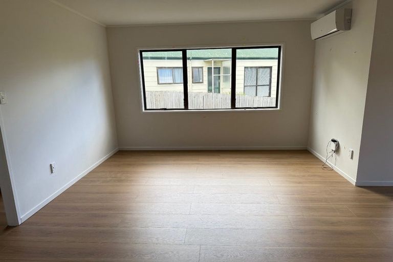 Photo of property in 19 Luanda Drive, Ranui, Auckland, 0612