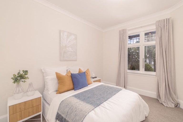 Photo of property in 44 Celia Street, Redcliffs, Christchurch, 8081