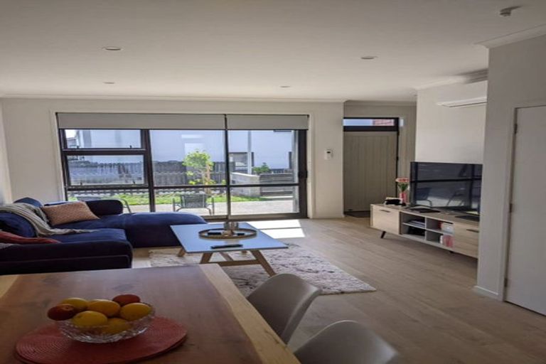 Photo of property in 34 Hobsonville Point Road, Hobsonville, Auckland, 0616