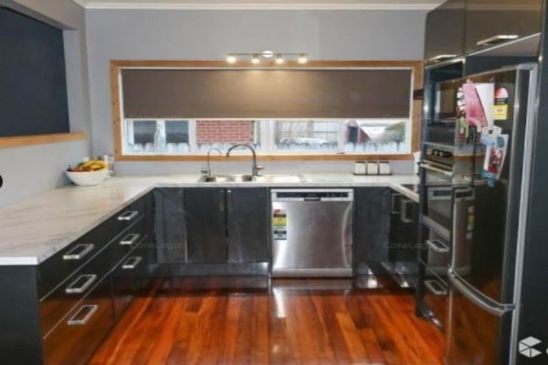 Photo of property in 74 King Street, Waiuku, 2123