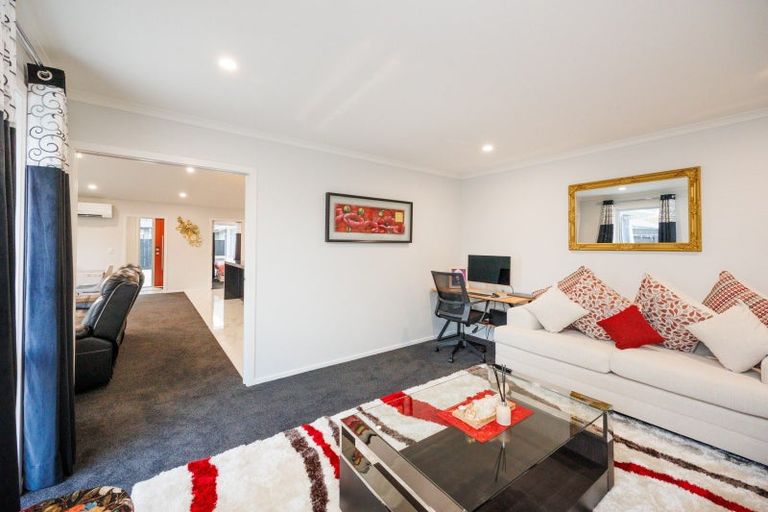 Photo of property in 9 Ivy Lane, Kelvin Grove, Palmerston North, 4414