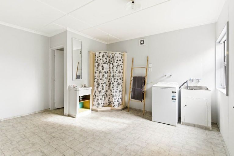 Photo of property in 42 Cliffs Road, Saint Clair, Dunedin, 9012