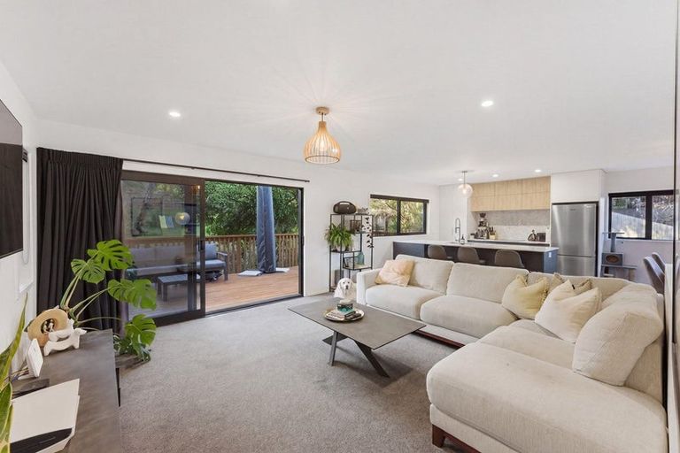 Photo of property in 59 Wallath Road, Westown, New Plymouth, 4310