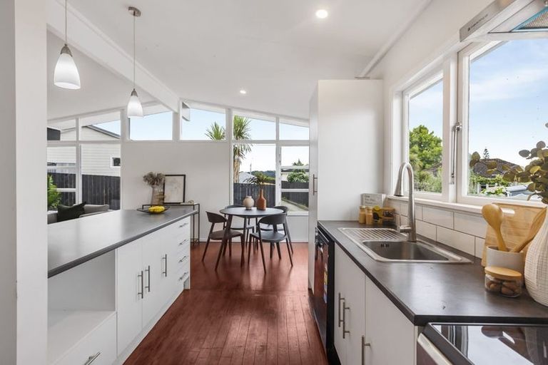 Photo of property in 1/49 Fairclough Road, Beach Haven, Auckland, 0626