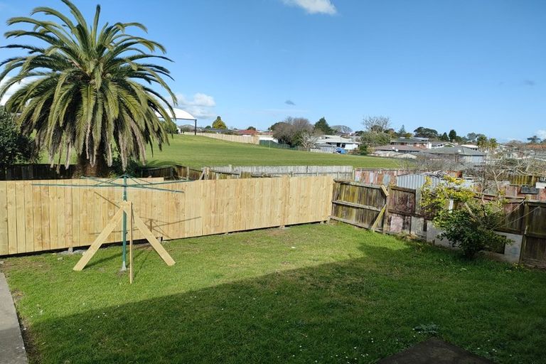 Photo of property in 25 Raglan Street, Mangere East, Auckland, 2024