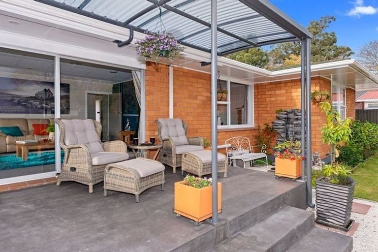 Photo of property in 43 Glenharrow Avenue, Avonhead, Christchurch, 8042