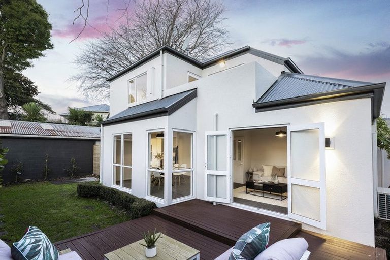 Photo of property in 221c Waimea Terrace, Beckenham, Christchurch, 8023