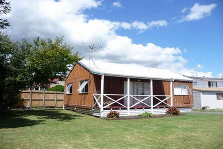 Photo of property in 104a Lowe Avenue, Thames, 3500